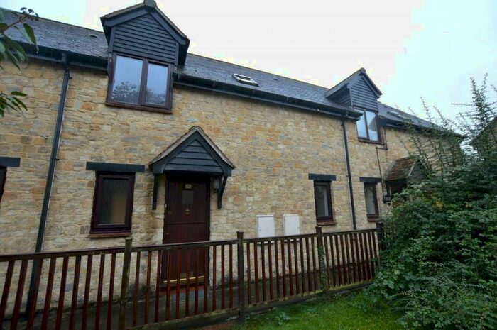 3 Bedroom Terraced House To Rent In Hipwell Court, Olney, MK46