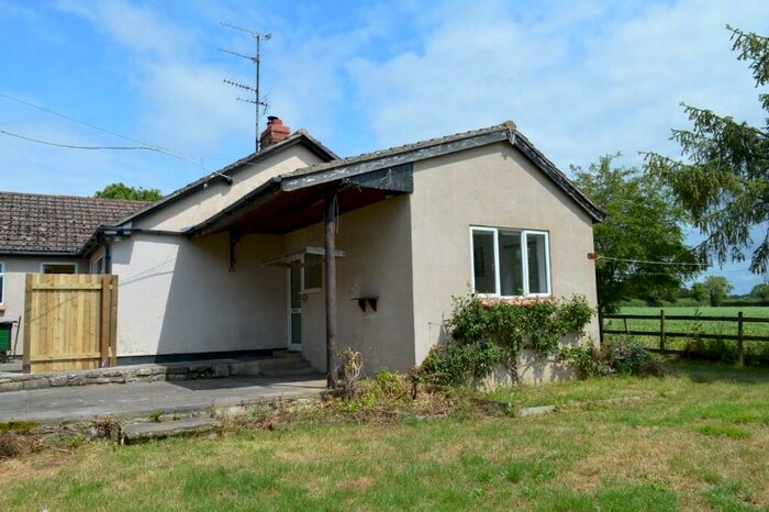 2 Bedroom Semi-Detached House To Rent In , BA15