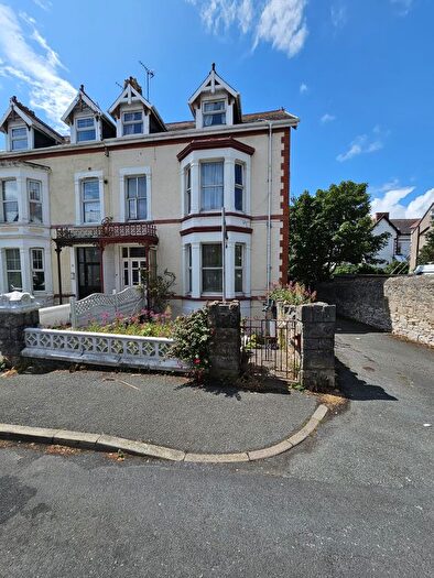 1 Bedroom Flat To Rent In York Rd, Llandudno, LL30