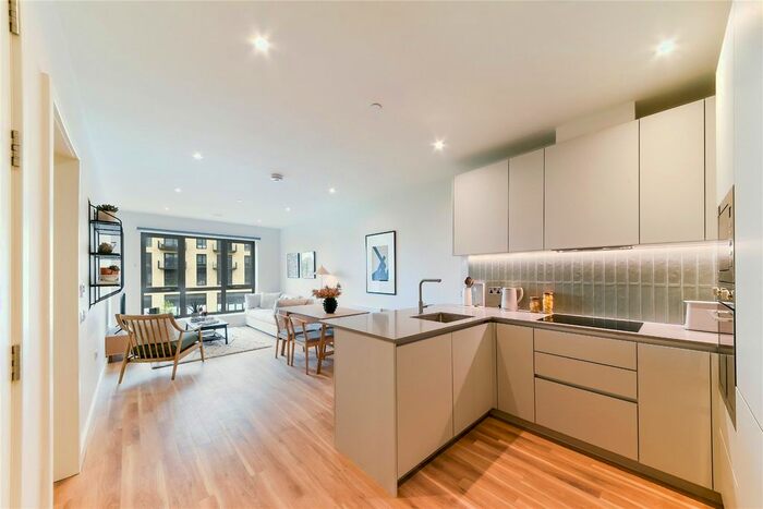 1 Bedroom Flat To Rent In Lyons Dock House, Oldfield Lane North, Greenford, UB6