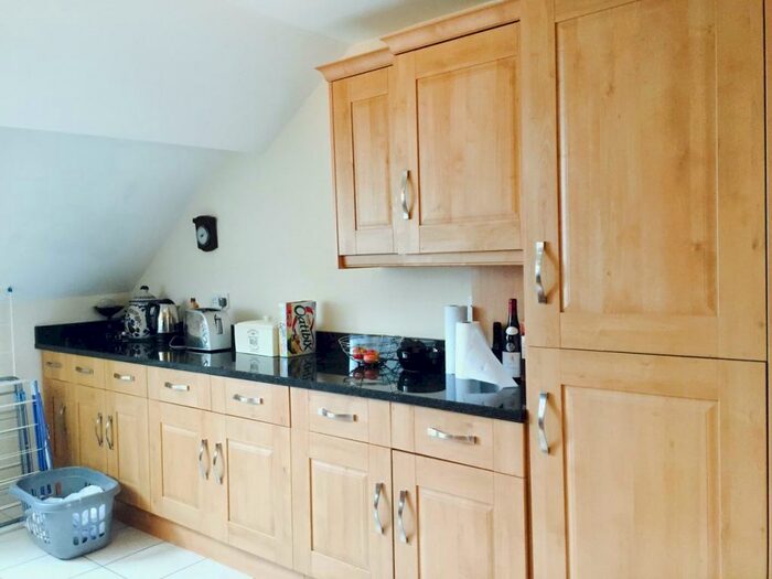 2 Bedroom Apartment To Rent In Edge Lane Manchester, M21