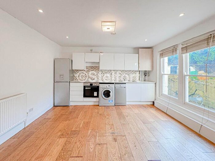 2 Bedroom Flat To Rent In Stock Orchard Crescent, London, N7