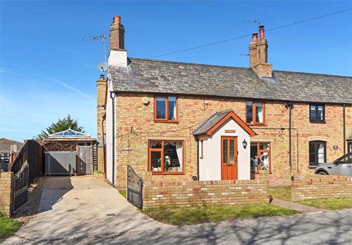 4 Bedroom End Of Terrace House For Sale In Grendon Road, Edgcott, Buckinghamshire., HP18