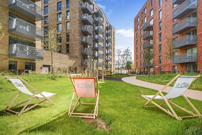 3 Bedroom Flat To Rent In Uncle, Deptford, SE8