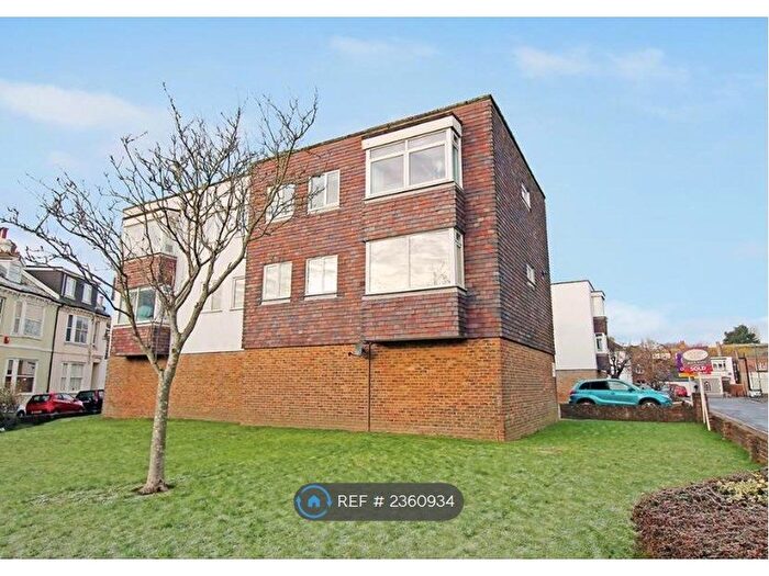 1 Bedroom Flat To Rent In Swanborough Court, Shoreham-By-Sea, BN43