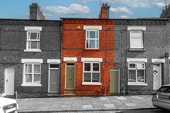 2 Bedroom Terraced House For Sale In Hartopp Road, Clarendon Park, Leicester, LE2