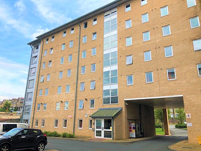 Studio To Rent In Great Horton Road, Brad, BD7
