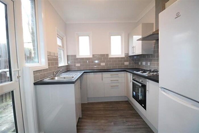 2 Bedroom Terraced House To Rent In Oulton Road, Tottenham, N15