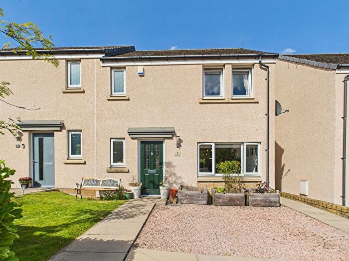 3 Bedroom Semi-Detached House For Sale In Kinmond Drive, Perth, PH2