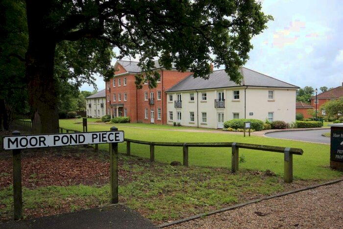2 Bedroom Apartment To Rent In Fountaine Court, Ampthill, Bedfordshire, MK45