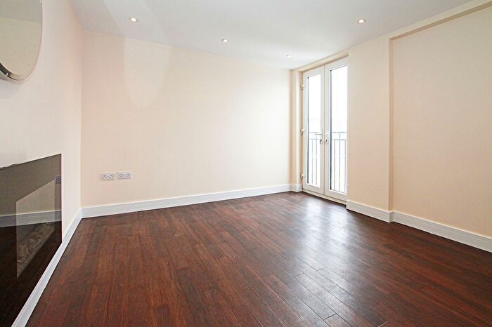 1 Bedroom Flat To Rent In Vicarage Road, Newmarket, CB8
