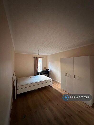 5 Bedroom Terraced House To Rent In Bridgeford Court, Milton Keynes, MK6