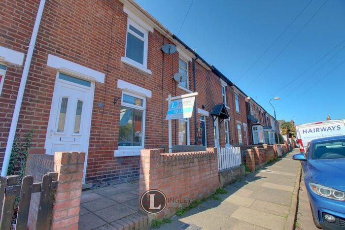 3 Bedroom Terraced House To Rent In Albion Grove, Colchester, CO2
