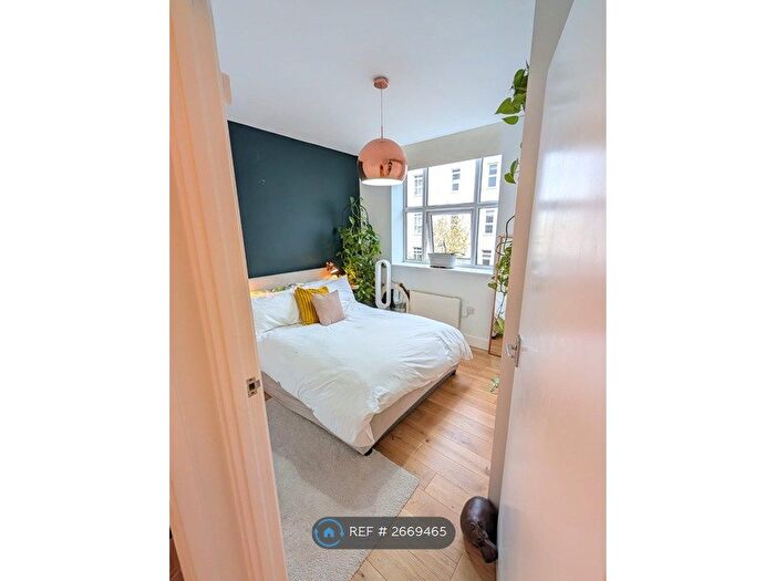 1 Bedroom Flat To Rent In Bromyard Avenue, London, W3