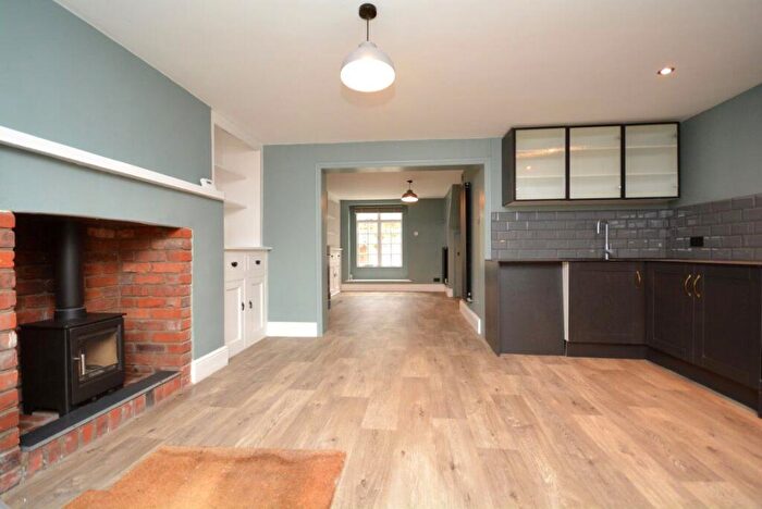 1 Bedroom Flat To Rent In Rose Hill, Ramsgate, CT11