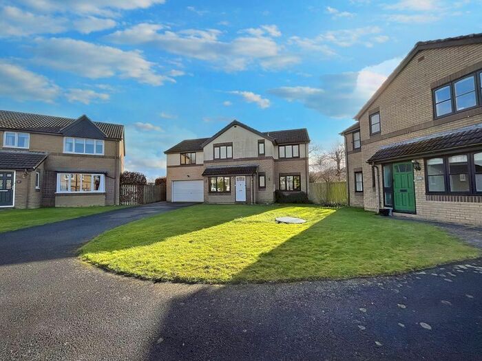 5 Bedroom Detached House For Sale In Oak Close, Hexham, NE46