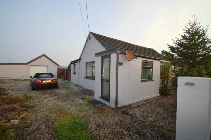 3 Bedroom Semi-Detached Bungalow To Rent In Blue Stone, Four Lanes, Redruth, TR16