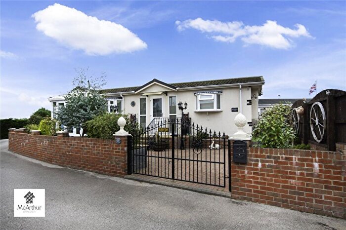 2 Bedroom Detached House For Sale In Five Acres, Gibbet Hill Lane, Scrooby, Doncaster, DN10