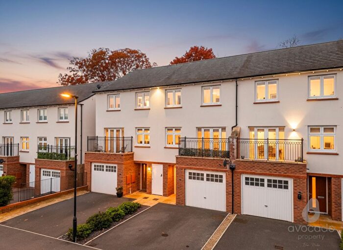 4 Bedroom Terraced House For Sale In Homington Avenue, Coate, Swindon, Wiltshire, SN3