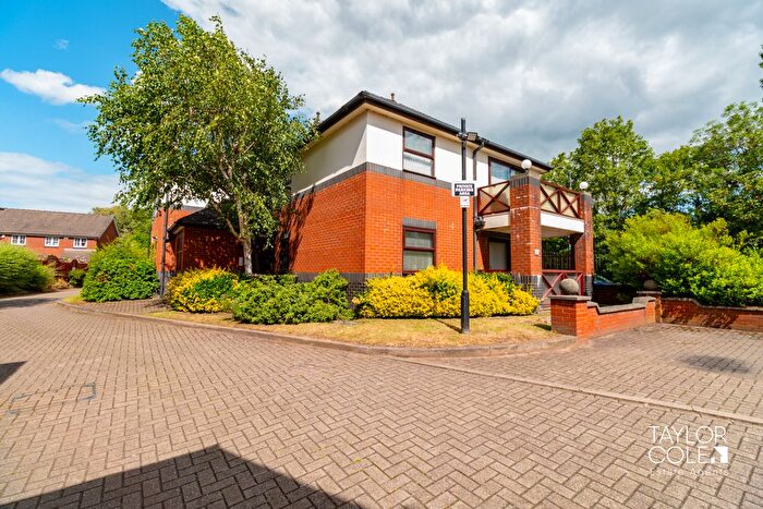 1 Bedroom Flat For Sale In Hardwick Court, Tamworth, B79