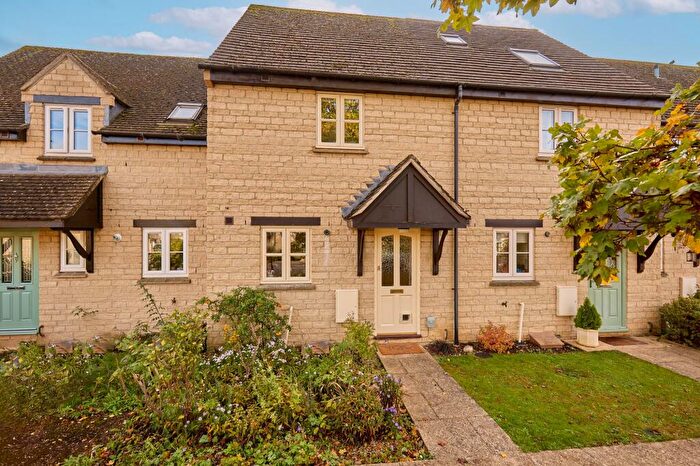 2 Bedroom Terraced House For Sale In Bartholomew Close, Ducklington, OX29