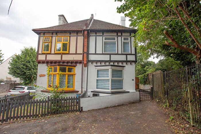 3 Bedroom Semi-Detached House To Rent In Rosebery Road, Gillingham, ME7