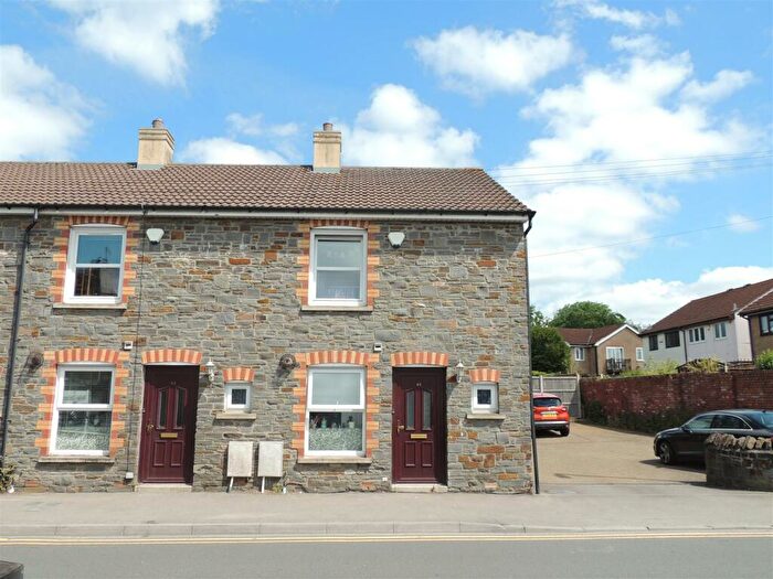 2 Bedroom End Of Terrace House To Rent In High Street, Bristol, BS15