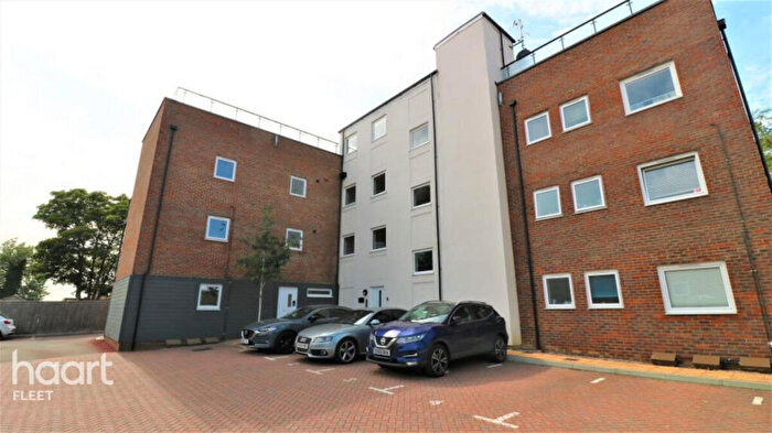 2 Bedroom Apartment To Rent In Kingfisher Drive, Camberley, GU15