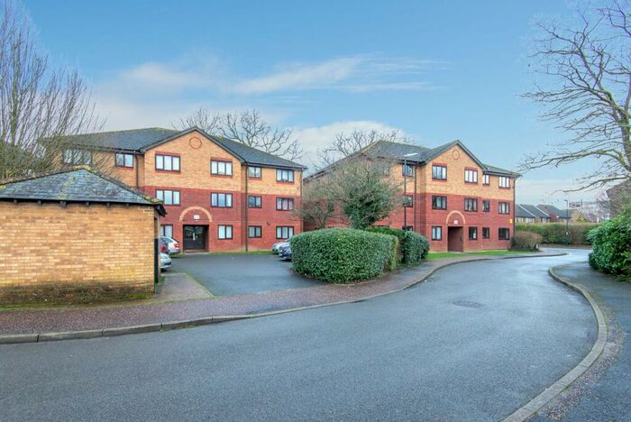 1 Bedroom Terraced House To Rent In Longmere Road, Crawley, RH10