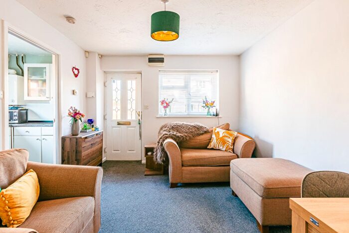 1 Bedroom End Of Terrace House For Sale In Montrose Drive, Warmley, BS30