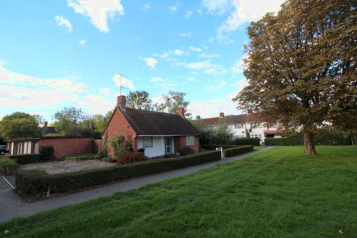1 Bedroom Bungalow To Rent In Oakway, Crawley, RH10