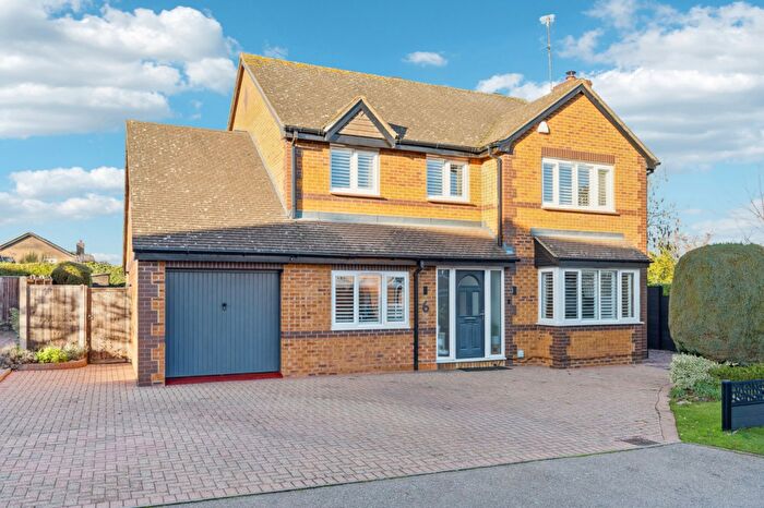 4 Bedroom Detached House For Sale In Rowan Grove, St Ippolyts, Hitchin, SG4