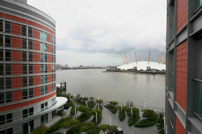 Studio To Rent In Fairmont Avenue, London, E14