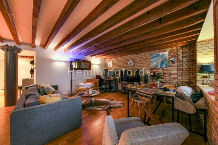 1 Bedroom Apartment To Rent In Merchant Court, Wapping Wall, E1W