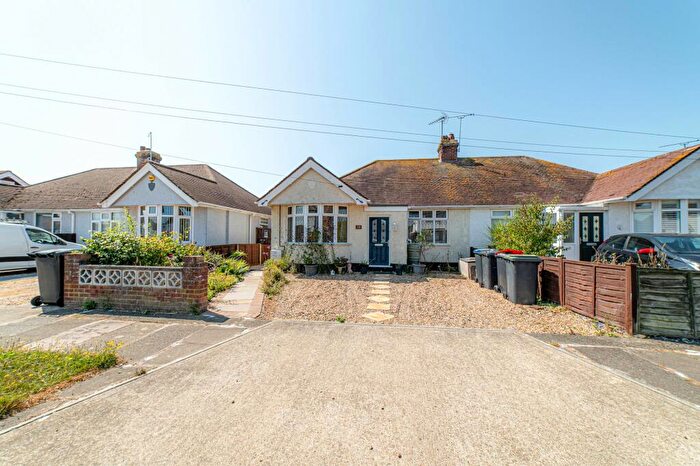 2 Bedroom Semi-Detached Bungalow For Sale In Sandown Drive, Herne Bay, CT6