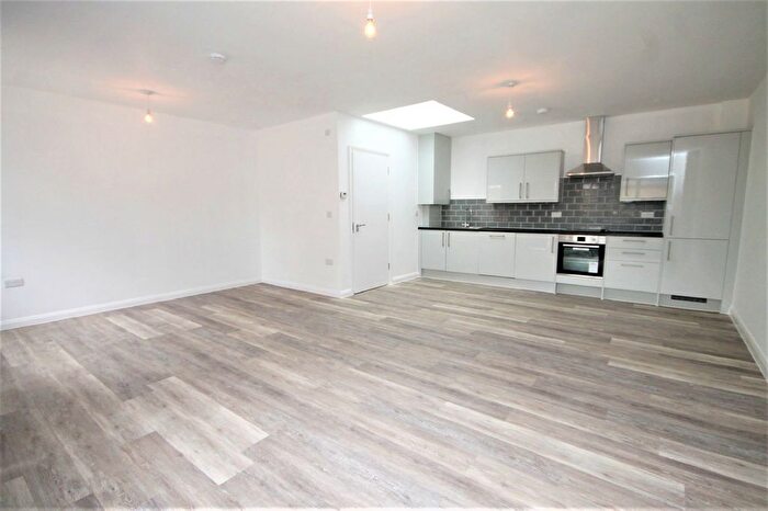 Studio To Rent In Stanmore Hill, Stanmore, HA7
