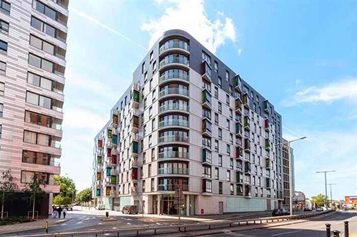 1 Bedroom Apartment For Sale In Hermitage, Chatham Street, Reading, RG1