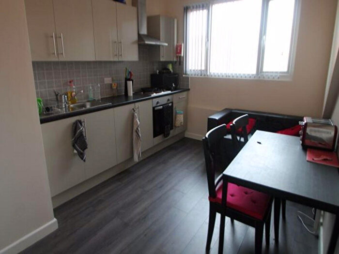 1 Bedroom House To Rent In Estcourt Terrace, Leeds, LS6