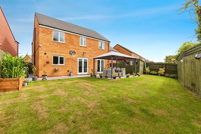 5 Bedroom Detached House For Sale In Anglers Avenue, Whittlesey, Peterborough, PE7