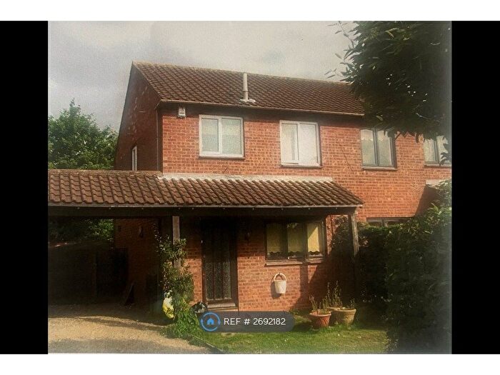 3 Bedroom Semi Detached House To Rent In Challacombe, Milton Keynes, MK4