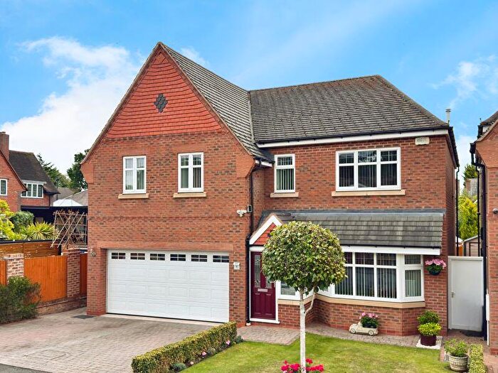 4 Bedroom Detached House For Sale In Ashfern Drive, Sutton Coldfield, B76
