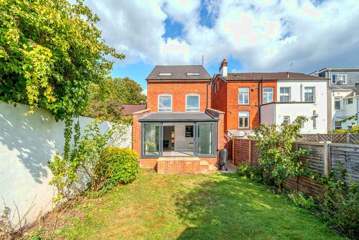 4 Bedroom Detached House To Rent In Tilford Road, Farnham, Surrey, GU9