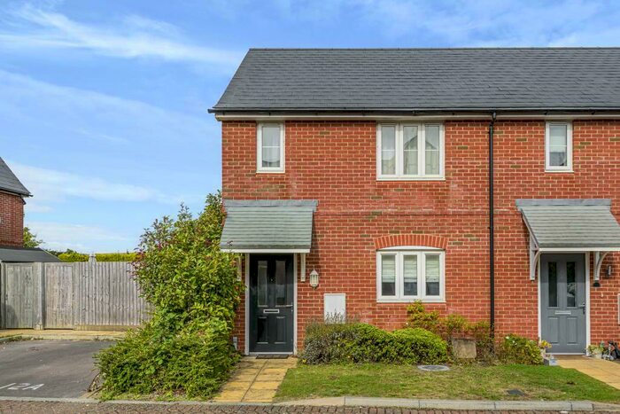 2 Bedroom End Of Terrace House For Sale In Goring, RG8