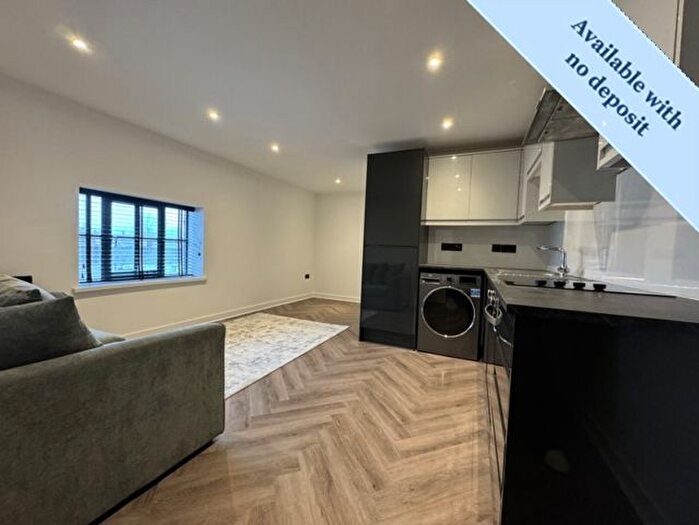 2 Bedroom Flat To Rent In Apartment, Neath Road, Hafod, Swansea., SA1