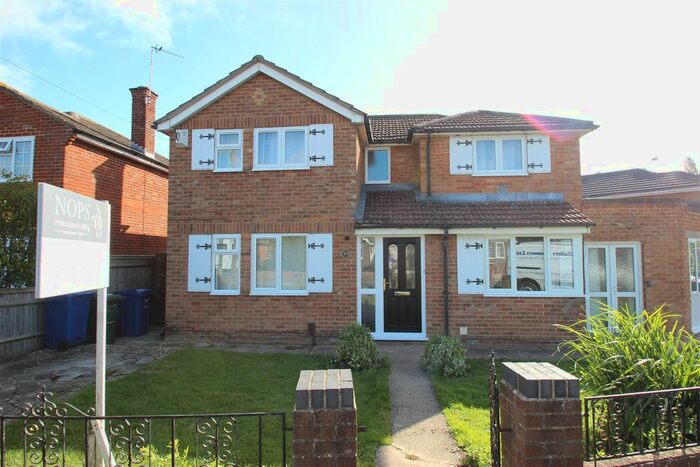 1 Bedroom Property To Rent In Hampden Drive, Kidlington, OX5