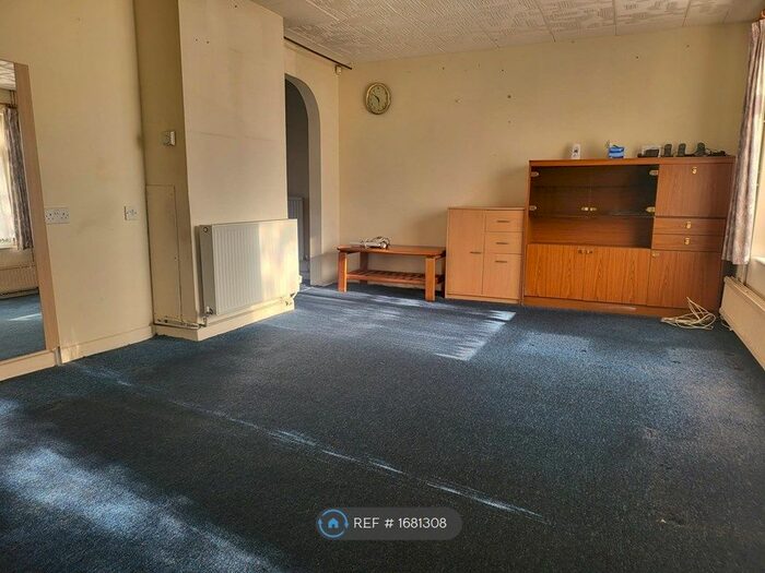 3 Bedroom Terraced House To Rent In Silam Road, Stevenage, SG1