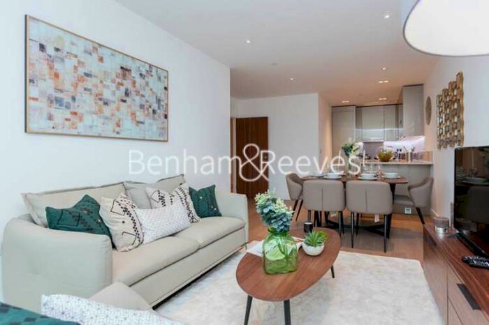 2 Bedroom Apartment To Rent In Longfield Avenue, Ealing, W5