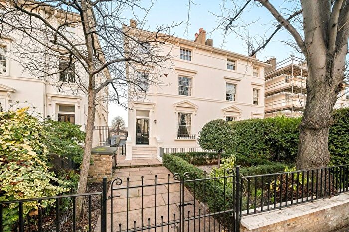 1 Bedroom Flat For Sale In Blomfield Road, Little Venice, W9