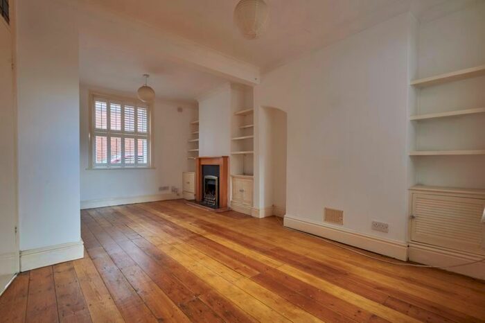 2 Bedroom Terraced House To Rent In Howell Road, Exeter, EX4