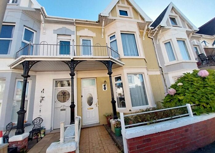 5 Bedroom Terraced House For Sale In Picton Avenue, Porthcawl, South Glamorgan, Bridgend (County Of), CF36